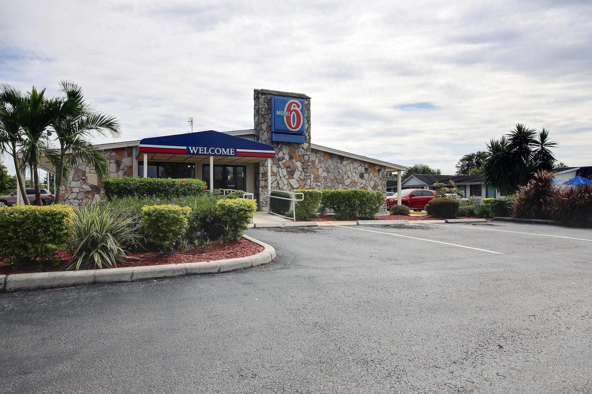 Motel 6 Palm Bay Exterior foto