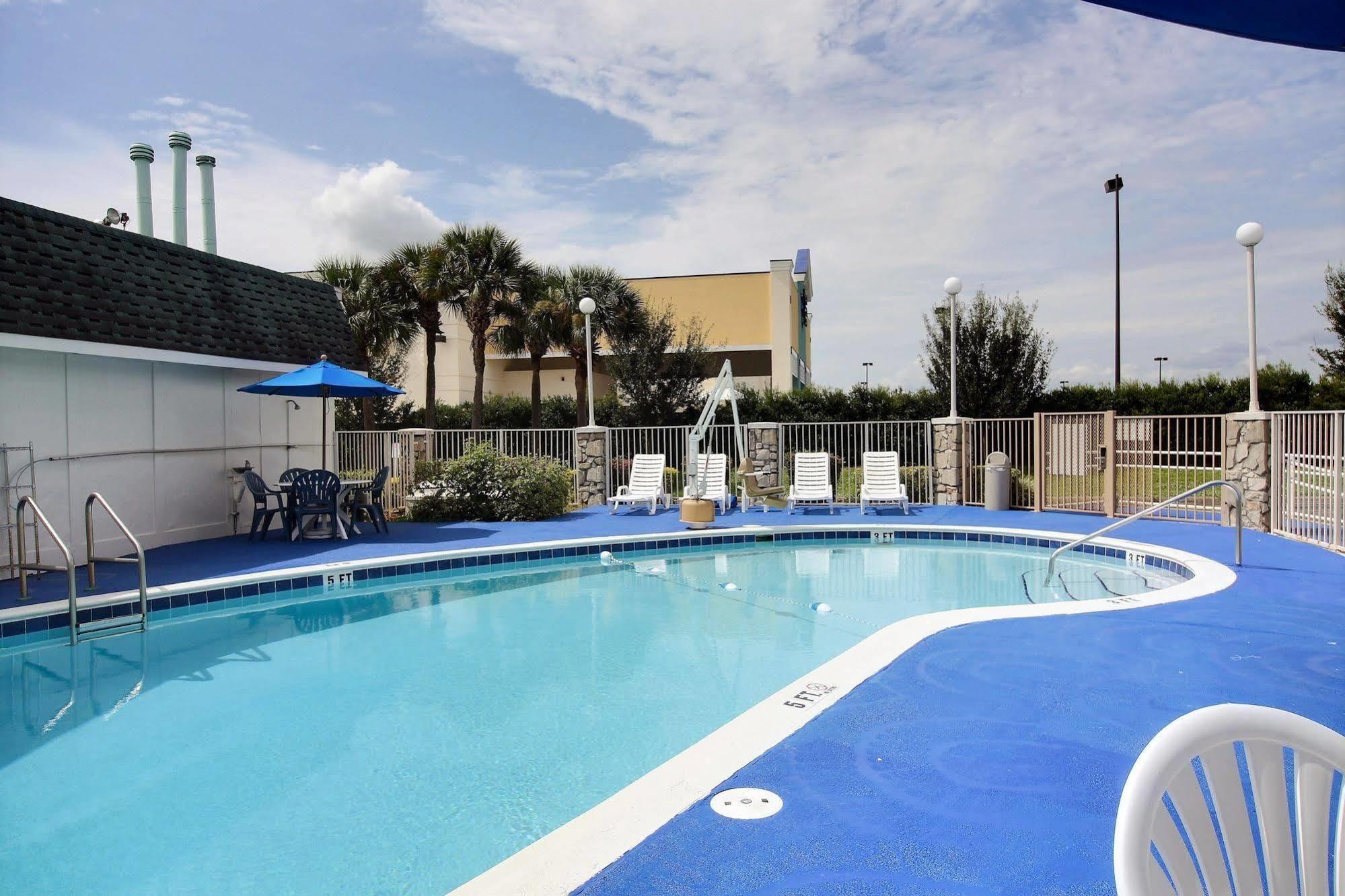 Motel 6 Palm Bay Exterior foto